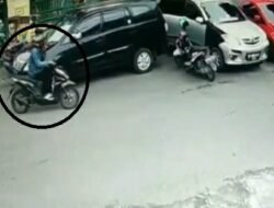 Aksi Pencurian Sepeda Motor di Kantor Wali Kota Medan Terekam CCTV