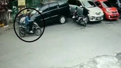 Aksi Pencurian Sepeda Motor di Kantor Wali Kota Medan Terekam CCTV