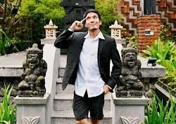 Desta Kunjungi Jokowi di Solo: Momen Hangat dan Sederhana