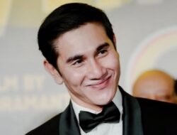 Vino G Bastian Tegaskan Penolakan Adegan Intim demi Keluarga