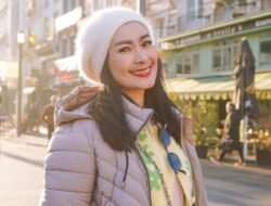 Iis Dahlia dan Realita Gosip di Kalangan Artis