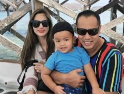 Nia Ramadhani Momen Haru di Pemakaman Nenek Tercinta