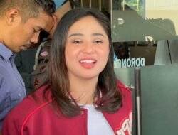 Dewi Perssik Bersyukur Menjalani Ramadan Bersama Sang Ibu