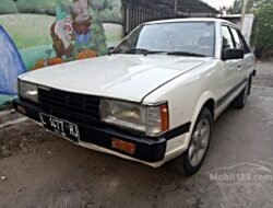 Daihatsu Charmant: Ikon Mobil Compact yang Tetap Berdaya Saing