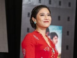 Dian Sastrowardoyo Rayakan Hari Kartini dengan Memerankan R.A. Kartini
