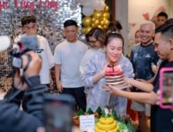 Ayu Ting Ting Rayakan Ulang Tahun ke-33: Momen Spesial yang Penuh Kebahagiaan