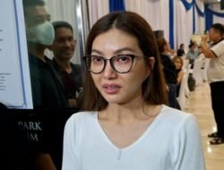Kronologi Kepergian Ayah Sarwendah: Dari Sakit Perut hingga Komplikasi Serius