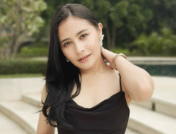 Prilly Latuconsina Dapat Penghargaan di ASEAN PR Excellence Awards