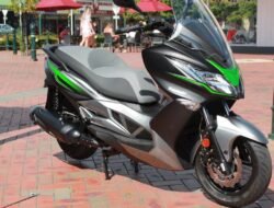 Memahami Kawasaki J300 – Skuter Modern untuk Perkotaan