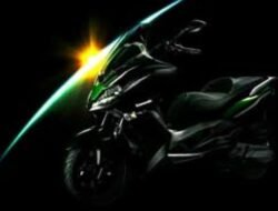 Kawasaki J300: Skuter Cerdas untuk Kegiatan Sehari-hari