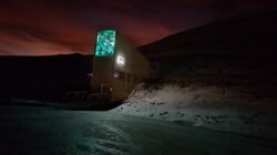 Ketika Dunia Bersiap pada Skenario Terburuk: Mengapa “Gudang Kiamat” Svalbard Jadi Sorotan Lagi