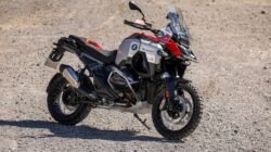 BMW R 1300 GS: Standar Baru Motor Petualang Premium