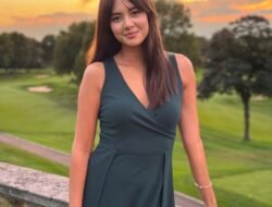 Aurelie Moeremans Rayakan Kelahiran Anak Pertama