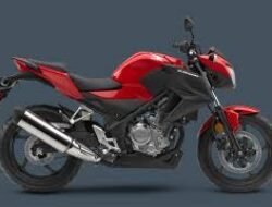 Lebih Dekat dengan Honda CB300F, Motor Santai yang Tetap Siap Diajak Ngebut