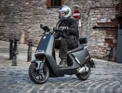 Yadea G5 Tampil di IIMS 2023, Motor Listrik yang Siap Jadi Pilihan Mobilitas Perkotaan