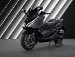 Honda Forza Hadir dengan Perpaduan Gaya dan Kenyamanan, Skutik Besar yang Cocok untuk Harian dan Touring