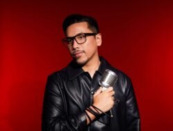 Sammy Simorangkir Kembali Nyanyikan Lagu Lama di Konser 20 Tahun