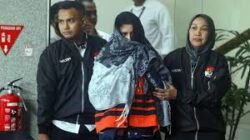KPK Menyisir Aset Keluarga Fadia: Rekening Diblokir, Barang Bukti Disita